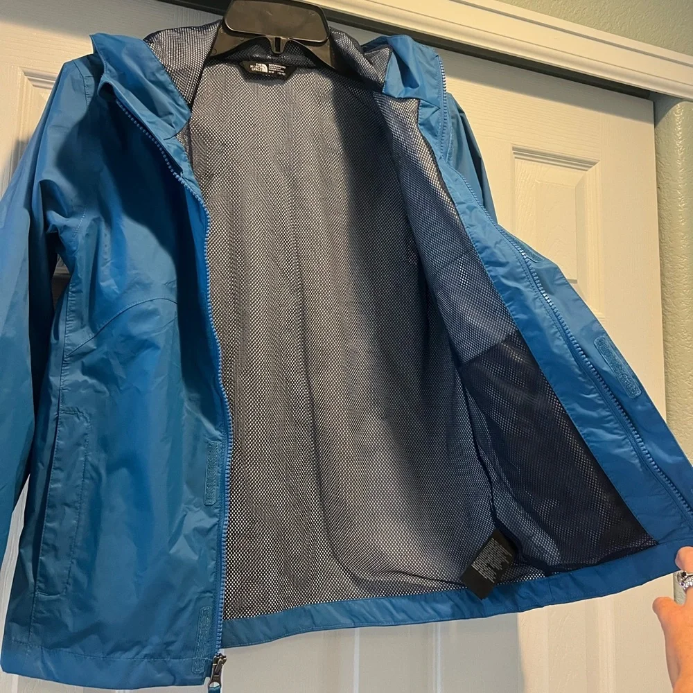 The North Face, Kids Windbreaker Raincoat, Size M (10/12) - Picture 6 of 7